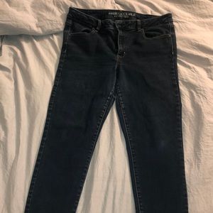 American eagle. Blue jeans super stretch.